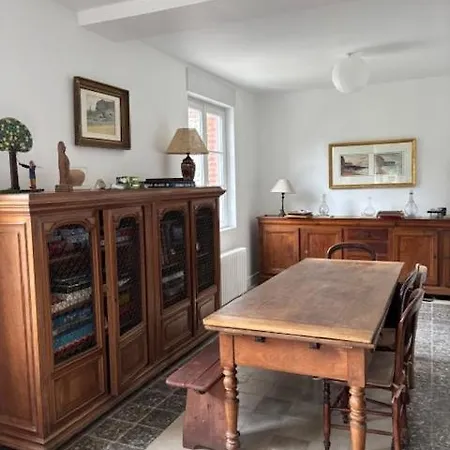 Maison Typique Normande A 200m De La