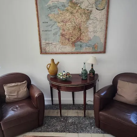 Maison Typique Normande A 200m De La