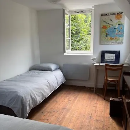 Maison Typique Normande A 200m De La