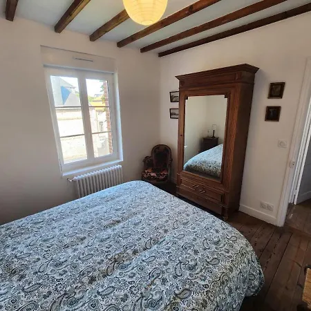 Maison Typique Normande A 200m De La Villa