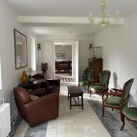 Maison Typique Normande A 200m De La