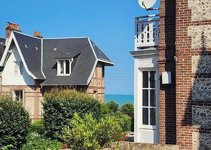 Maison Typique Normande A 200m De La *