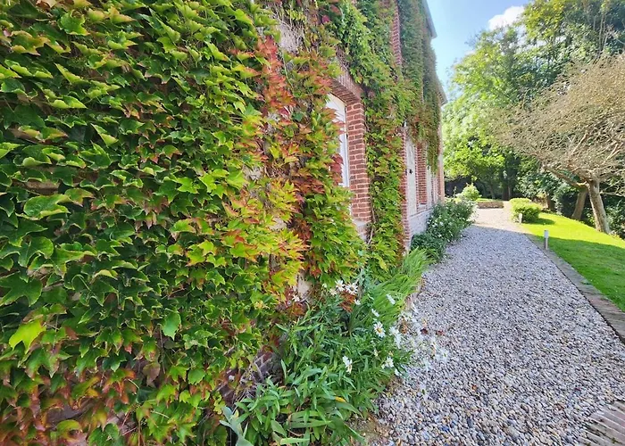 Maison Typique Normande A 200m De La *
