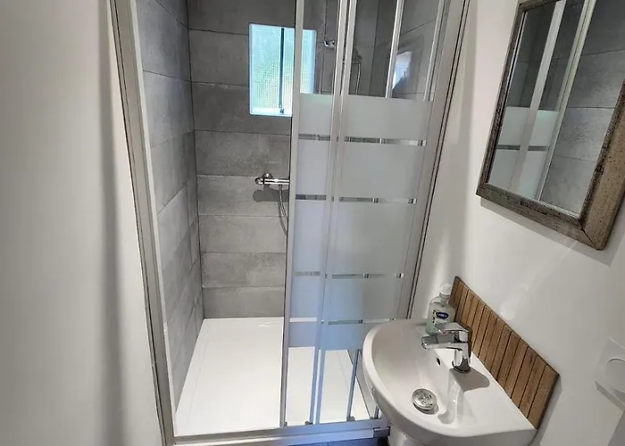 Maison Typique Normande A 200m De La