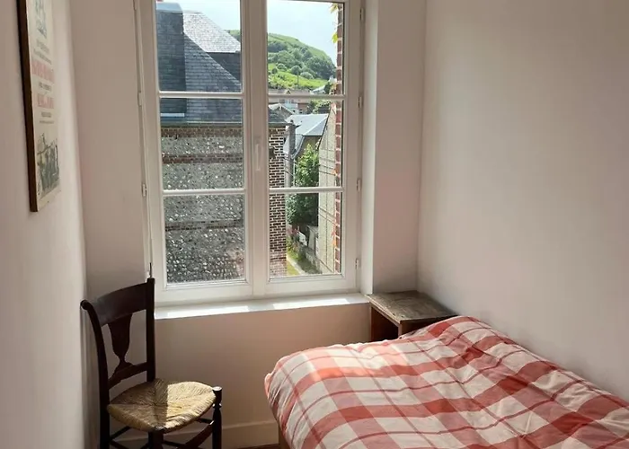 Maison Typique Normande A 200m De La Villa *