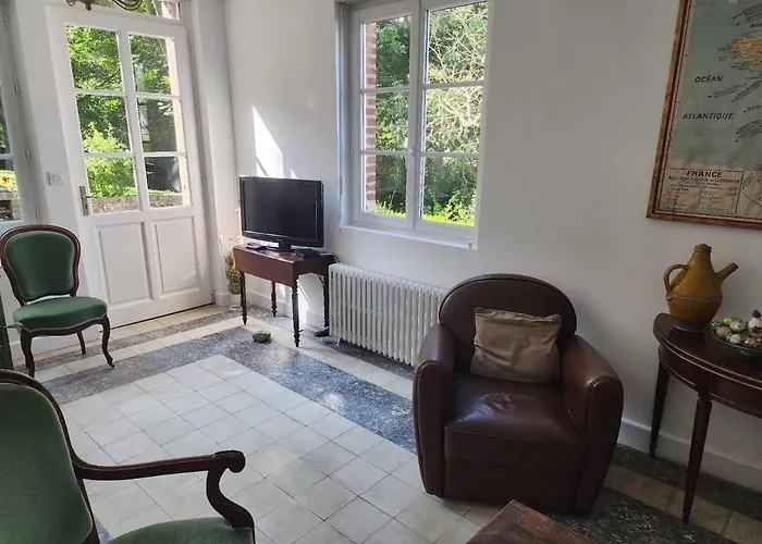 Maison Typique Normande A 200m De La *